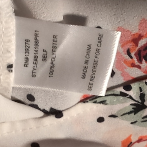 2/$10 Black Rainn floral and polkadot top - Picture 3 of 5